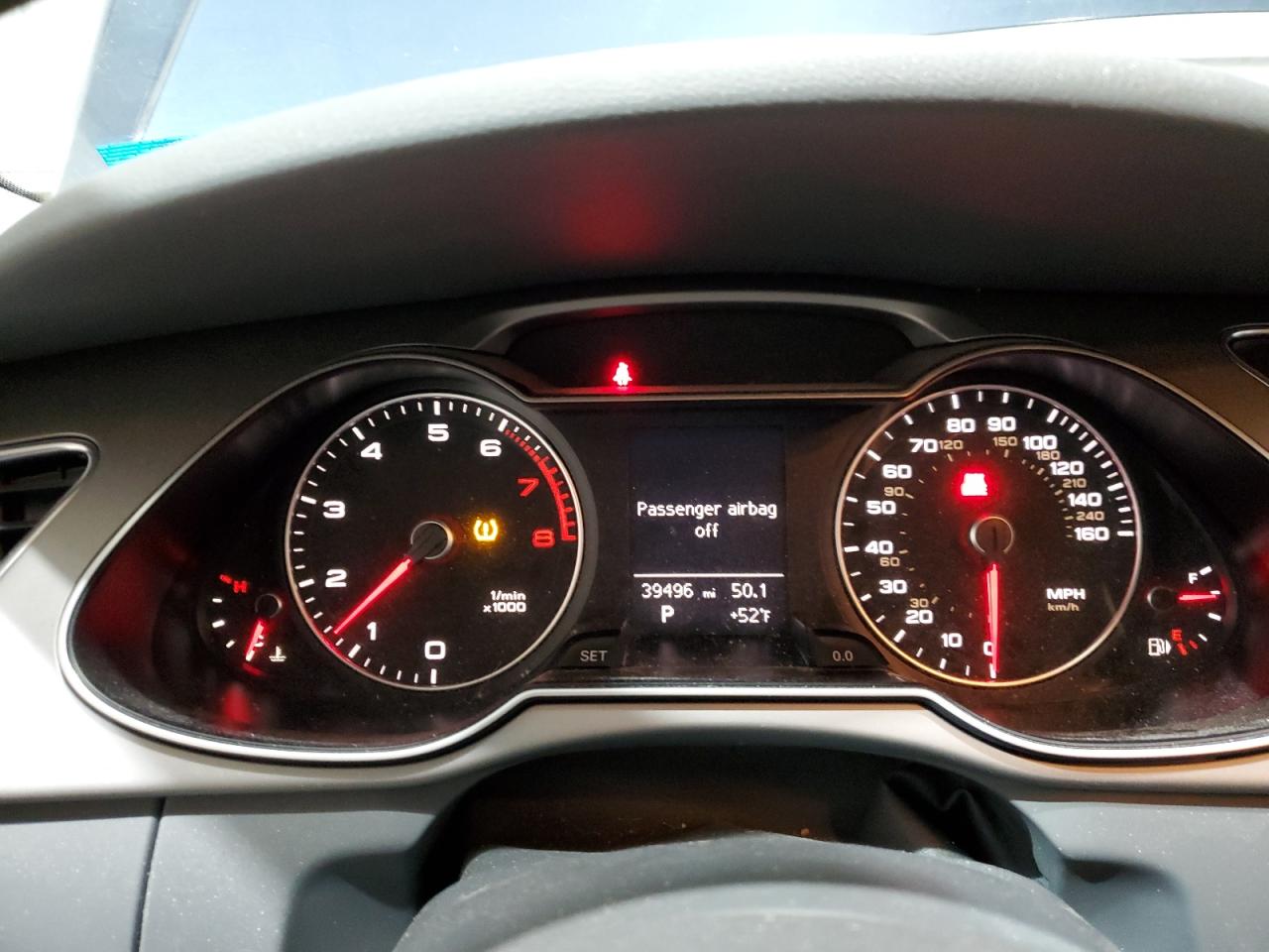 2015 Audi A4 Premium VIN: WAUBFAFL2FN021956 Lot: 90920995