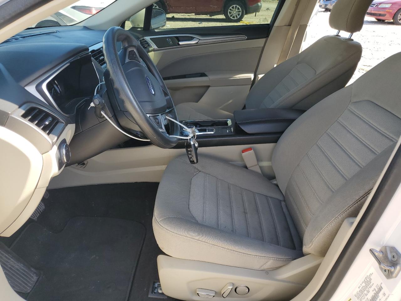 2019 Ford Fusion Se VIN: 3FA6P0HD8KR285925 Lot: 92027595