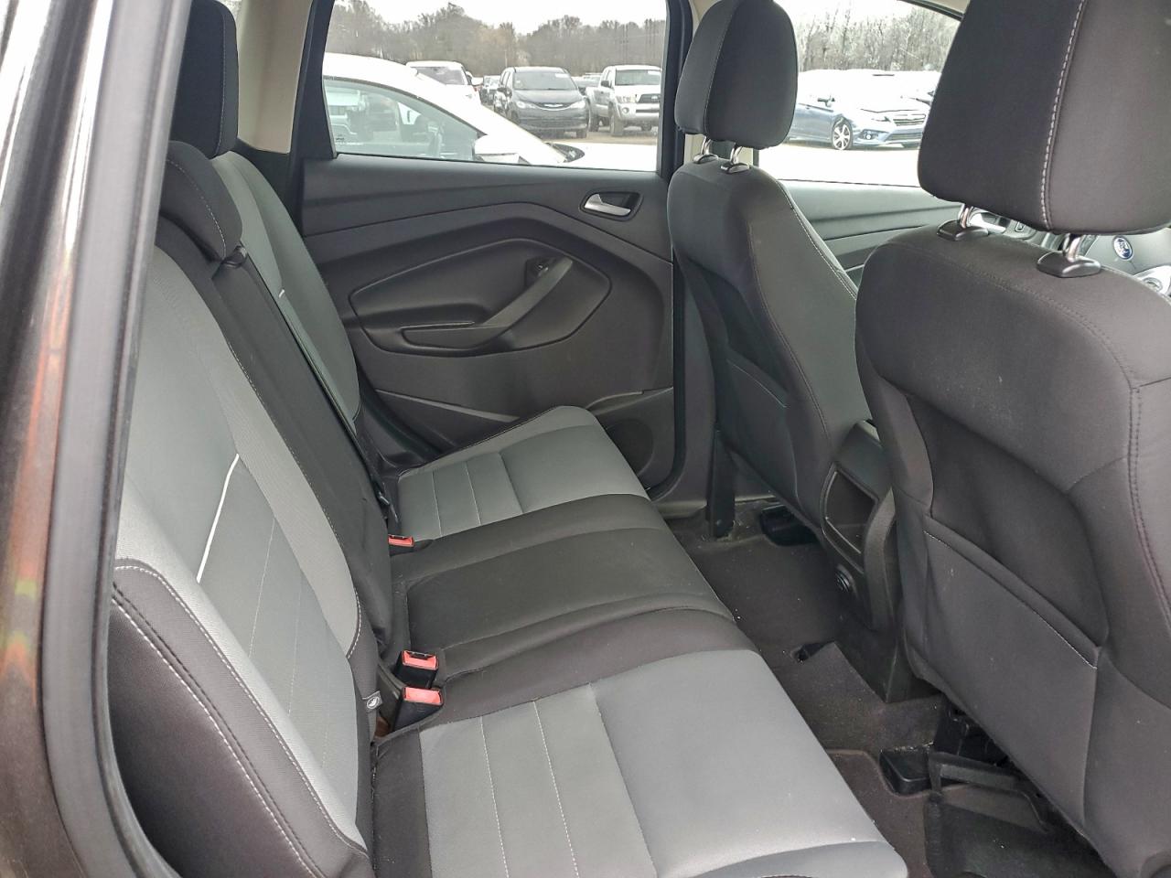 2015 Ford Escape Se VIN: 1FMCU9GX0FUB67500 Lot: 92635145