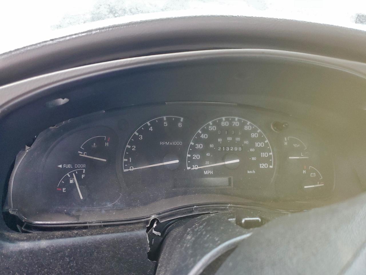 2000 Mazda B2500 Cab Plus VIN: 4F4YR16C1YTM32663 Lot: 94531855