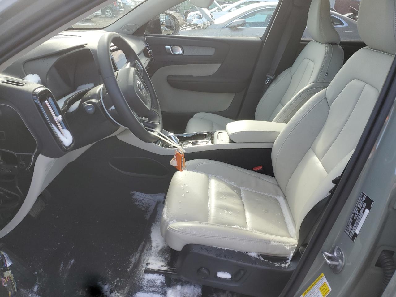 2025 Volvo Xc40 Plus VIN: YV4L12UC5S2484021 Lot: 91997925