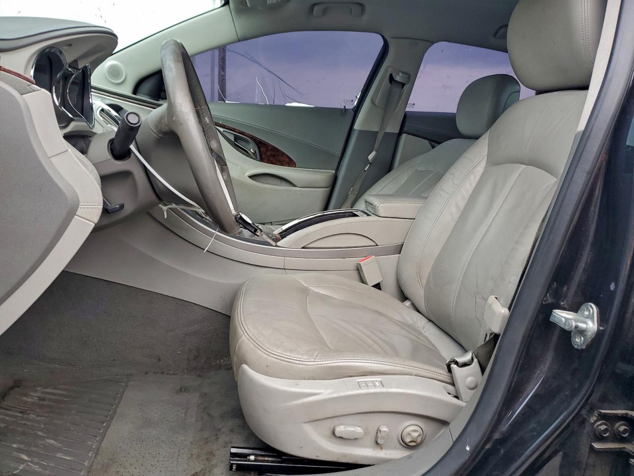 2013 Buick Lacrosse VIN: 1G4GC5ER2DF202153 Lot: 92907325