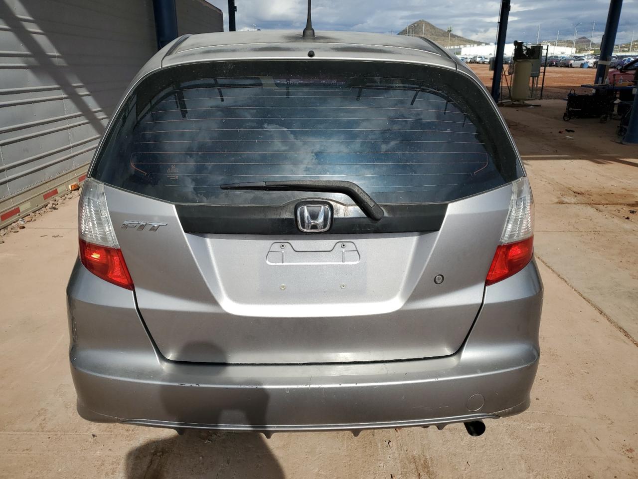 2009 Honda Fit VIN: JHMGE87249S037705 Lot: 92124045