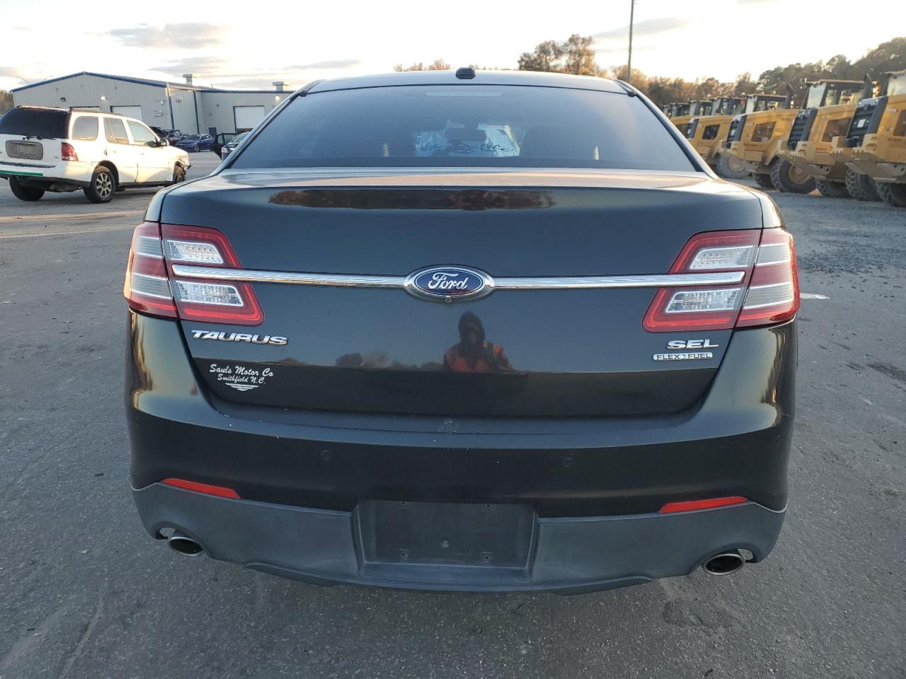 2014 Ford Taurus Sel VIN: 1FAHP2E82EG177579 Lot: 92167945