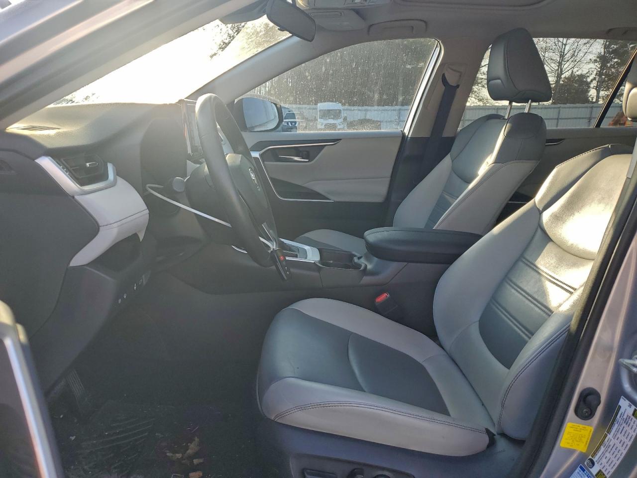 2020 Toyota Rav4 Xle Premium VIN: 2T3A1RFV0LC070365 Lot: 94059705