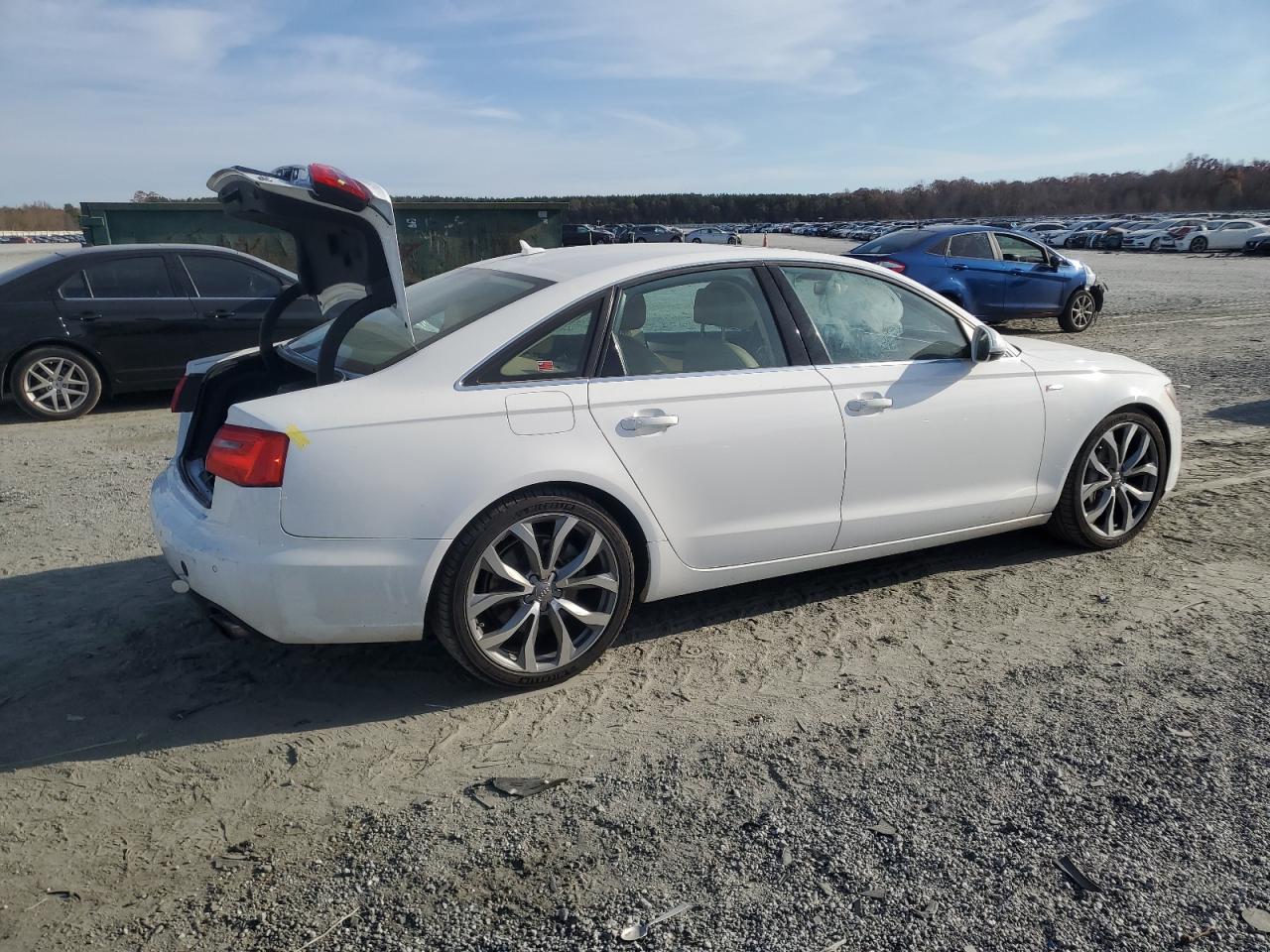 Фото: WAUFGAFC7EN108006