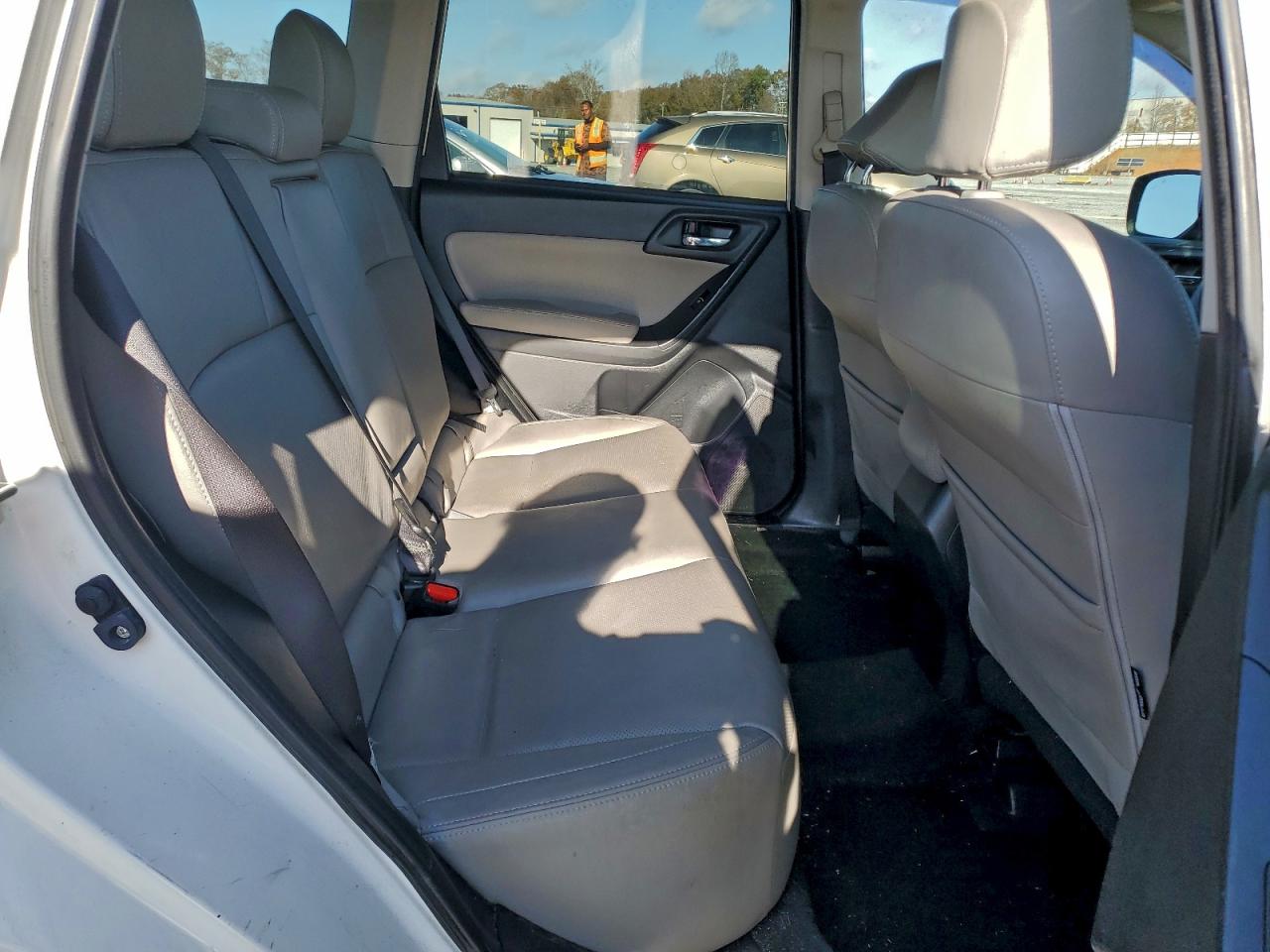 2017 Subaru Forester 2.5I Limited VIN: JF2SJAJCXHH486321 Lot: 93863505