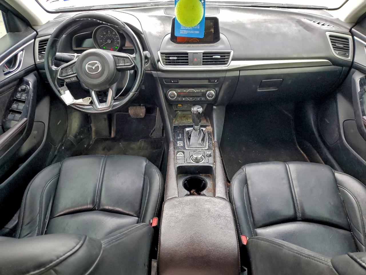 2018 Mazda 3 Touring VIN: 3MZBN1V31JM208595 Lot: 94361095