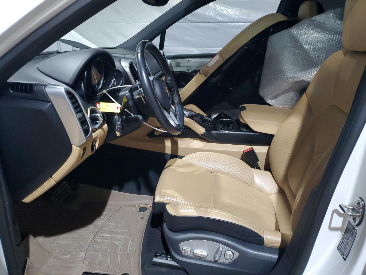 2016 Porsche Cayenne VIN: WP1AA2A2XGKA08052 Lot: 91879145