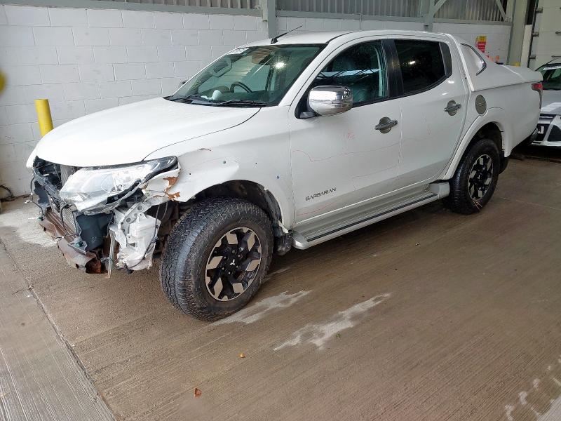 2017 MITSUBISHI L200 DOUBLE CAB DI-D 178 BARBARIAN 4WD AUTO for sale at Copart EAST KILBRIDE