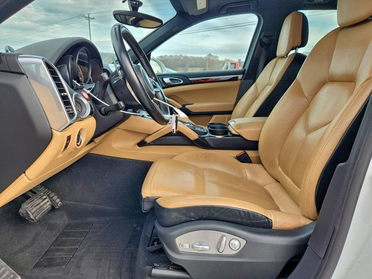 2016 Porsche Cayenne VIN: WP1AA2A22GKA15531 Lot: 94301365