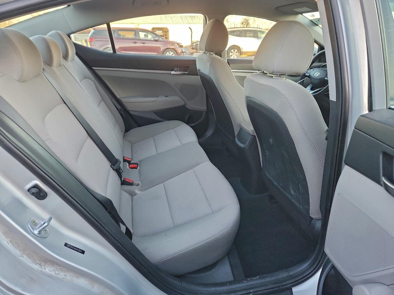 2019 Hyundai Elantra Se VIN: 5NPD74LF0KH472614 Lot: 94391305