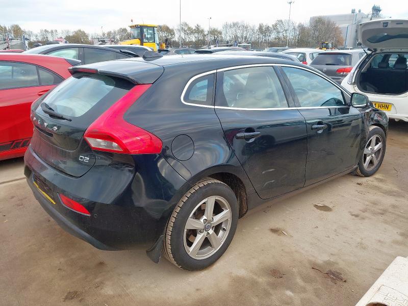 2015 VOLVO V40 D2 [120] SE 5DR GEARTRONIC