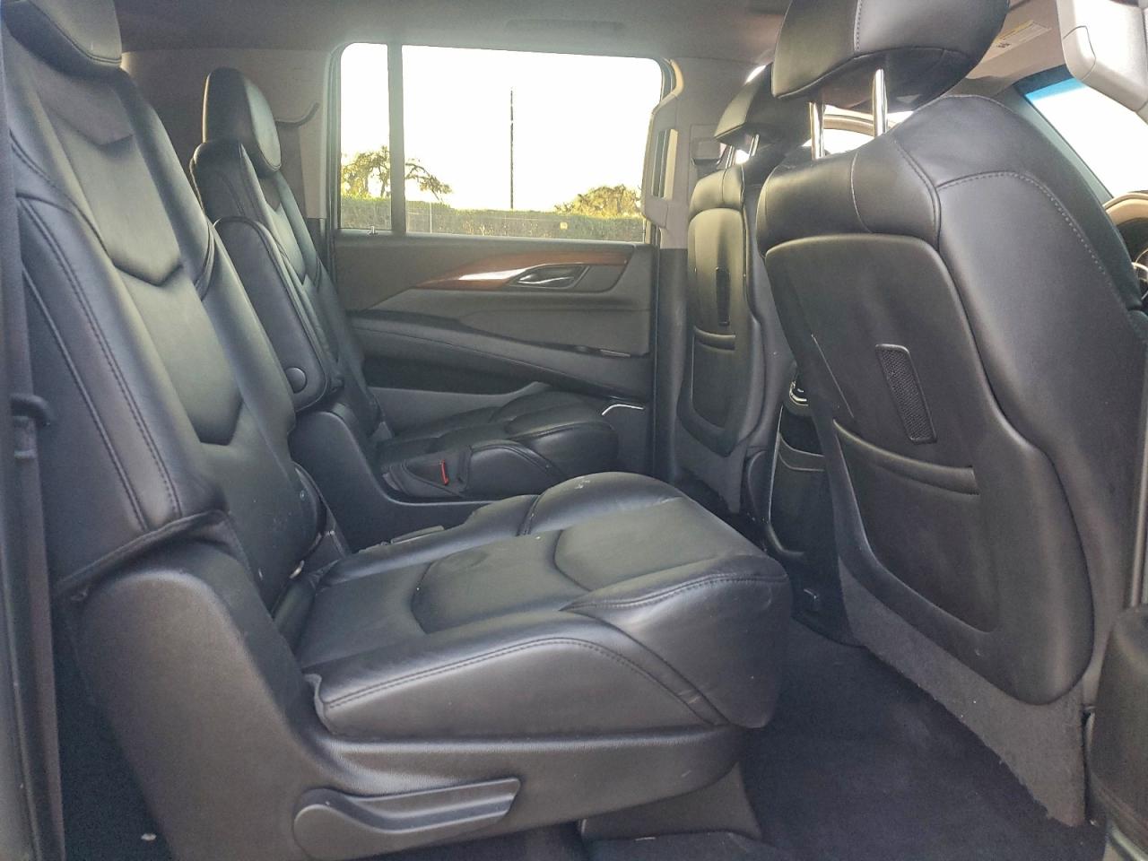 2016 Cadillac Escalade Esv Luxury VIN: 1GYS4HKJ1GR113201 Lot: 94001945