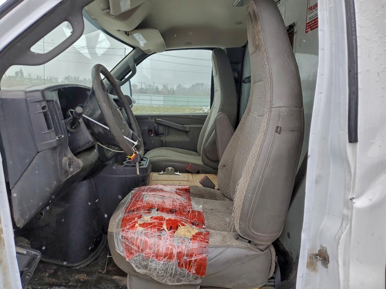 2017 GMC Savana Cutaway G3500 VIN: 1GD07RFGXH1173787 Lot: 93691165