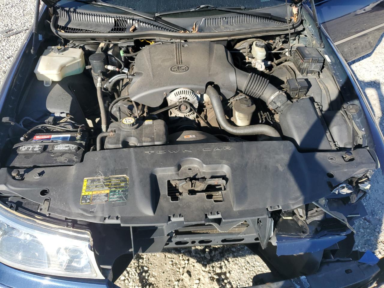 2002 Lincoln Town Car Signature VIN: 1LNHM82W02Y615865 Lot: 91228635