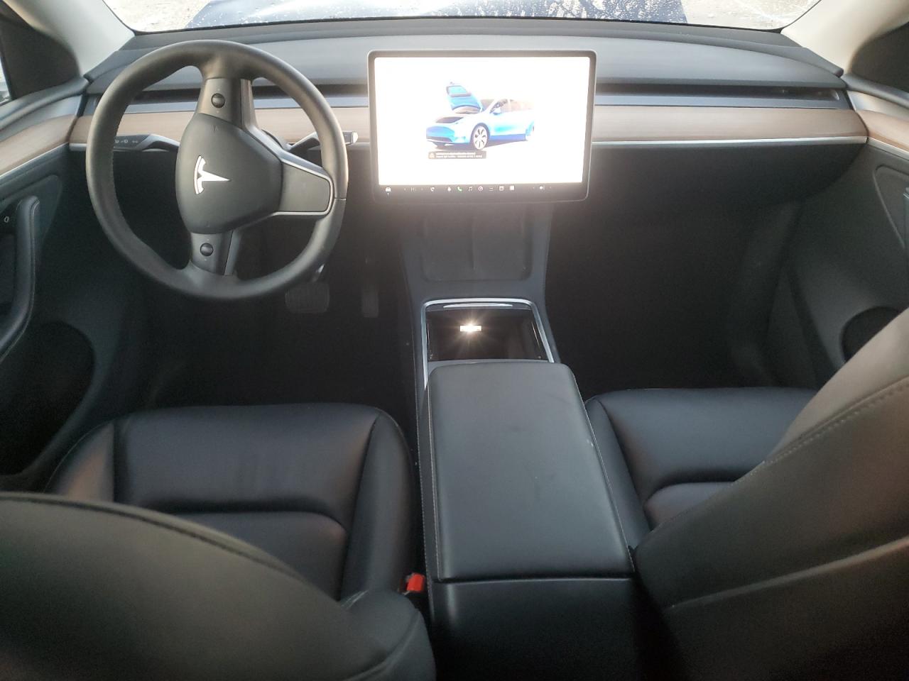 2024 Tesla Model Y VIN: 7SAYGDEE5RA227032 Lot: 91682045