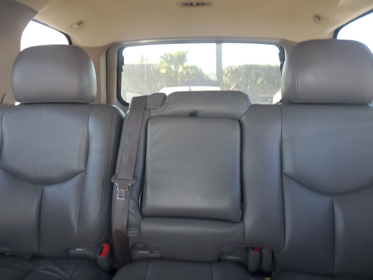 2003 Chevrolet Tahoe K1500 VIN: 1GNEK13T13J268282 Lot: 91291815