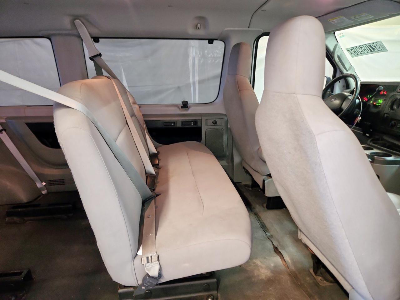 2013 Ford Econoline E350 Super Duty Wagon VIN: 1FBNE3BL0DDB05429 Lot: 92705905