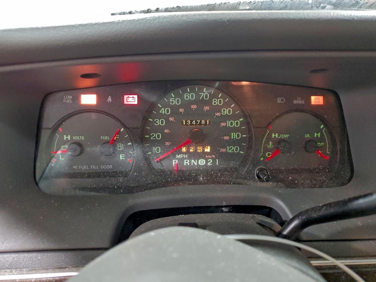 2004 Mercury Grand Marquis Gs VIN: 2MEFM74WX4X605834 Lot: 94554815