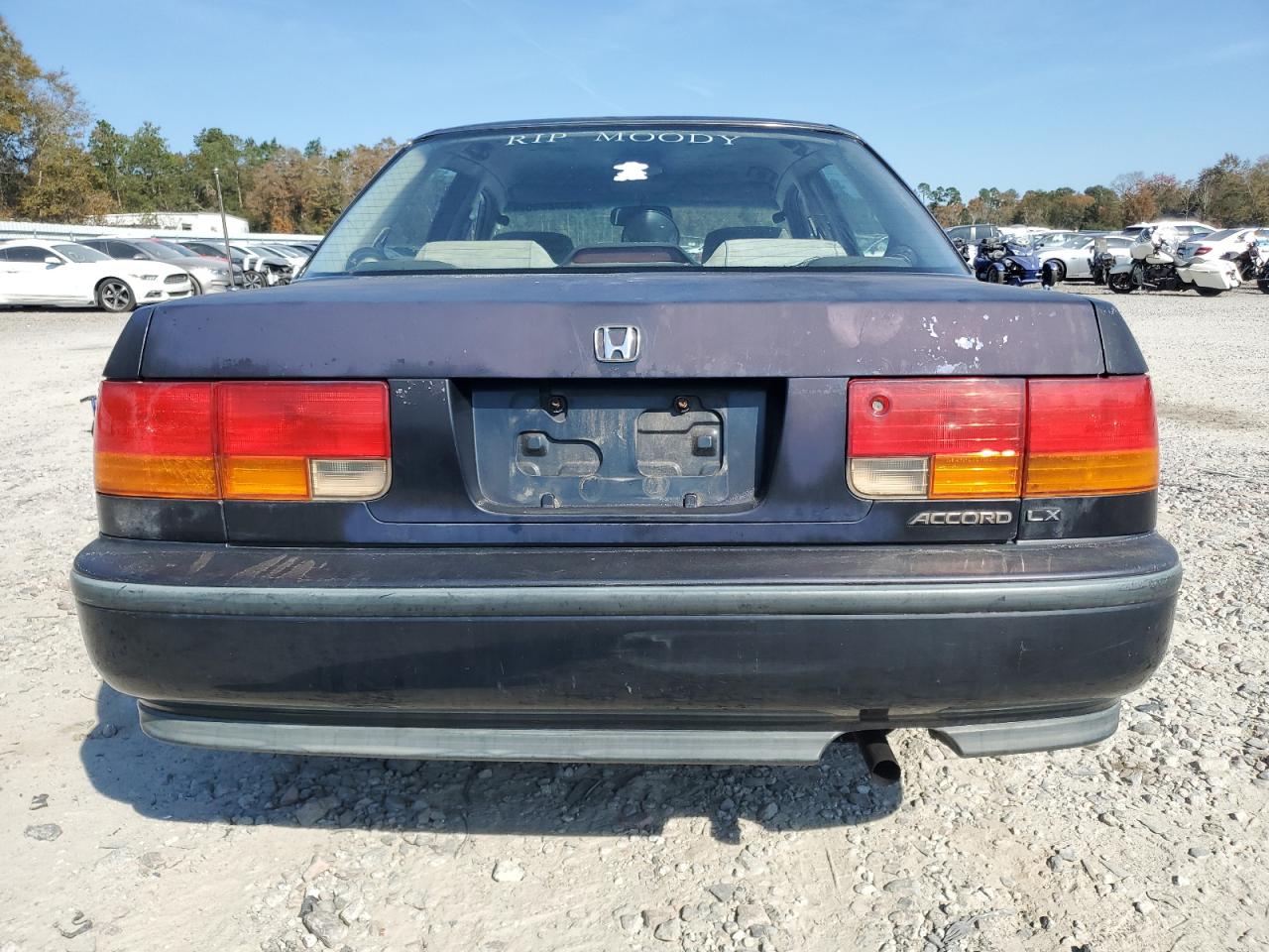 1992 Honda Accord Lx VIN: 1HGCB7655NA031167 Lot: 93592585