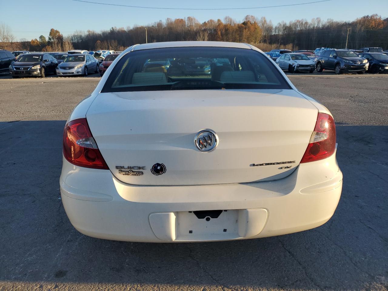 2007 Buick Lacrosse Cx VIN: 2G4WC552671240379 Lot: 92506375