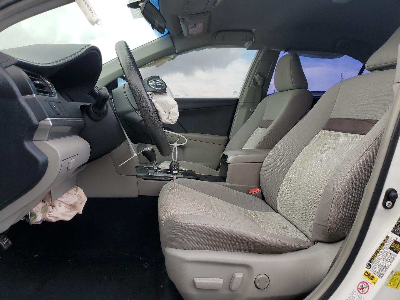 2014 Toyota Camry L VIN: 4T1BF1FK2EU409151 Lot: 93553095