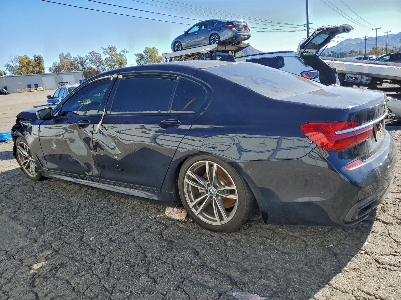 Фото: WBA7E2C5XKB218194