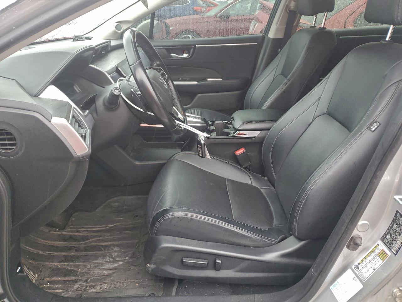 2018 Honda Clarity Touring VIN: JHMZC5F35JC013077 Lot: 93948875