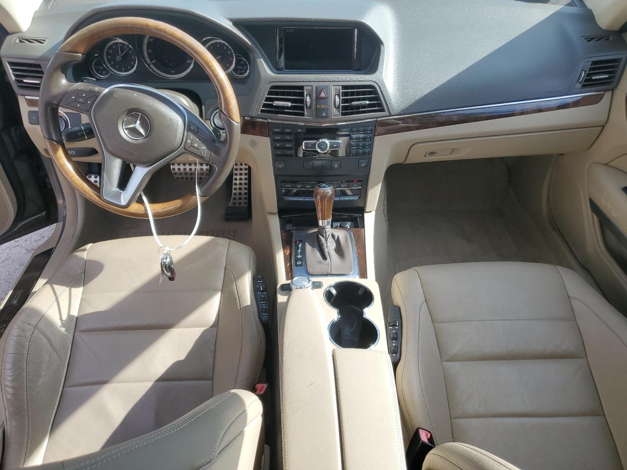 2013 Mercedes-Benz E 350 VIN: WDDKJ5KB8DF184498 Lot: 92909935