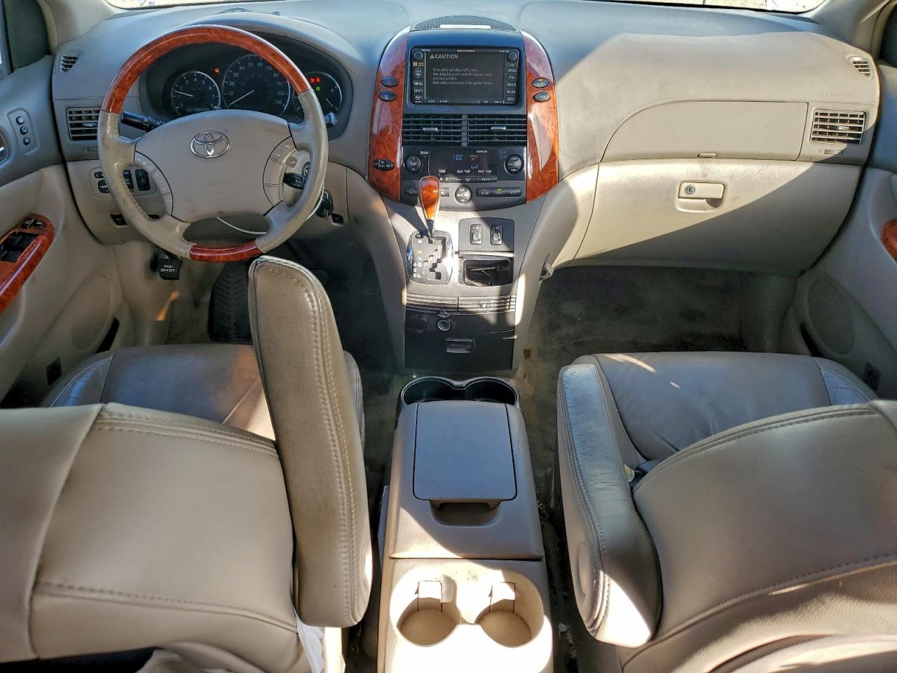 2010 Toyota Sienna Xle VIN: 5TDYK4CC0AS327250 Lot: 92602915