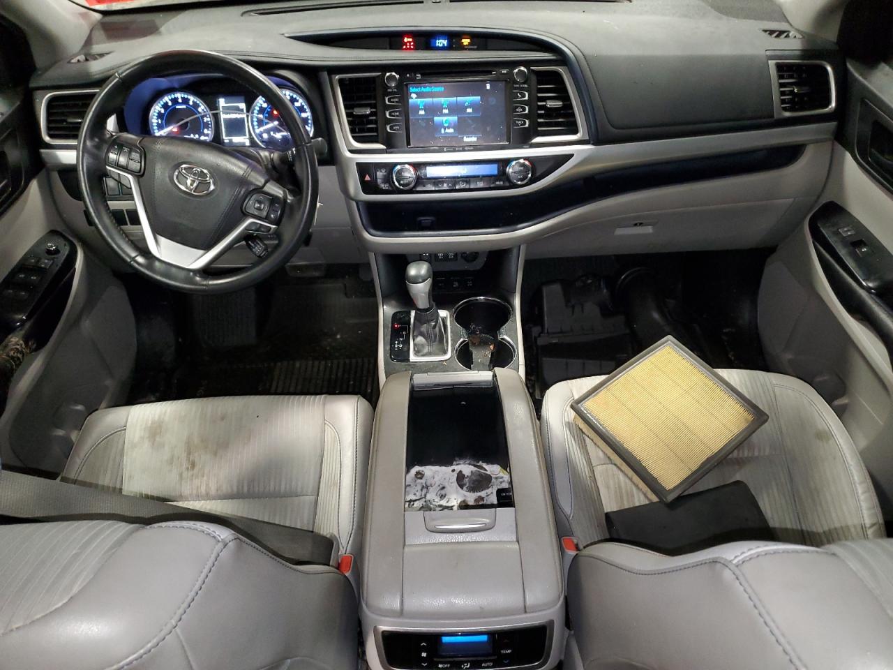 2017 Toyota Highlander Le VIN: 5TDBZRFH4HS444541 Lot: 92212535