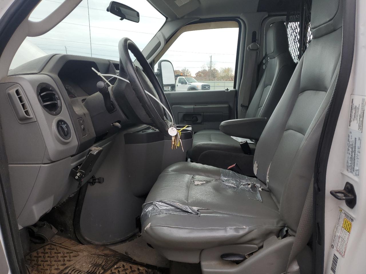 2010 Ford Econoline 250 Utility / Service Van VIN: 1FTNE2EW4ADA63404 Lot: 90423215