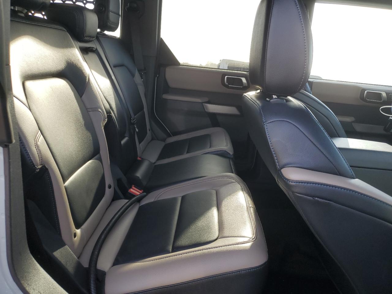 2023 Ford Bronco Base VIN: 1FMEE5DP4PLB17967 Lot: 92592335