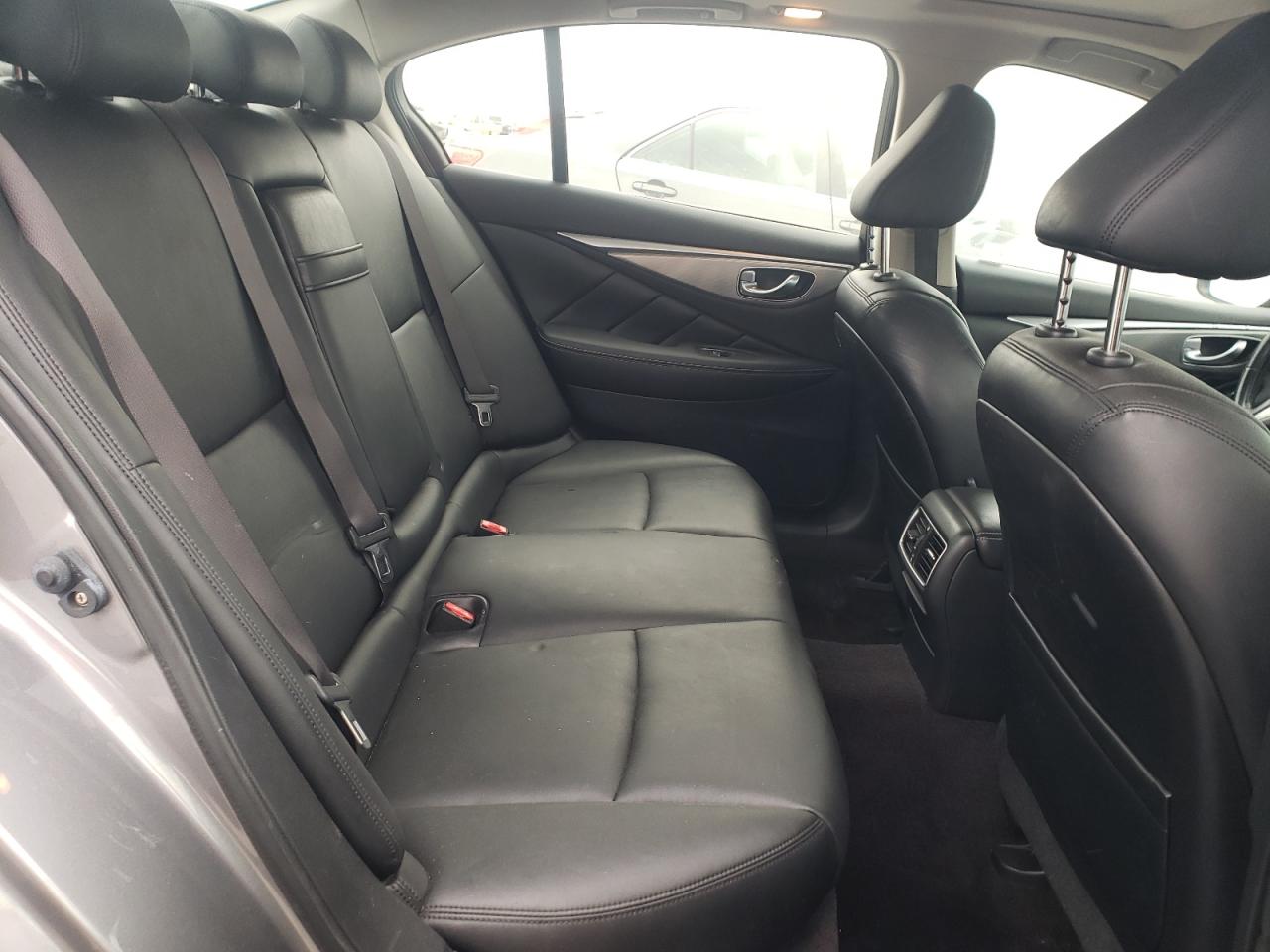 2014 Infiniti Q50 Base VIN: JN1BV7APXEM672424 Lot: 92038975