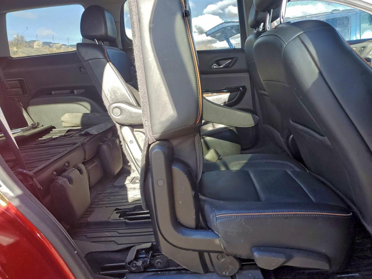 2022 GMC Acadia At4 VIN: 1GKKNLLS1NZ156256 Lot: 93305625