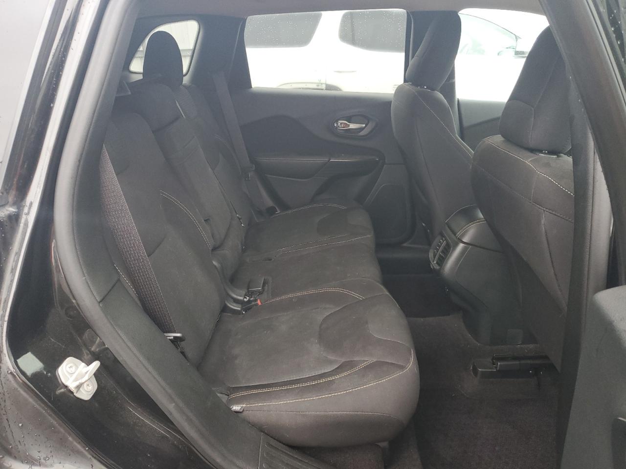 2016 Jeep Cherokee Latitude VIN: 1C4PJMCS7GW194534 Lot: 92039715