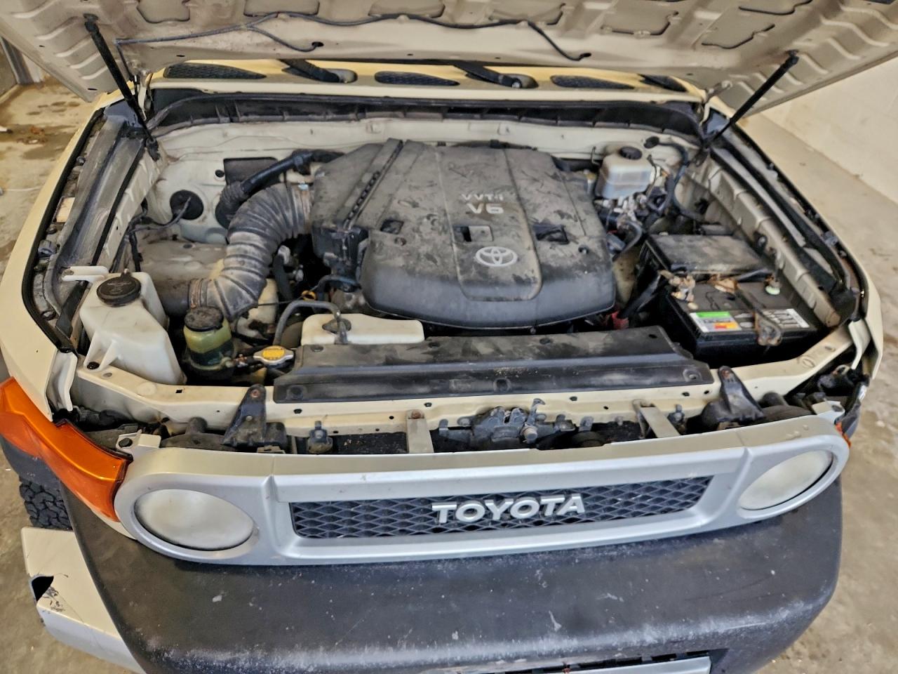 2008 Toyota Fj Cruiser VIN: JTEBU11F38K023760 Lot: 93339485