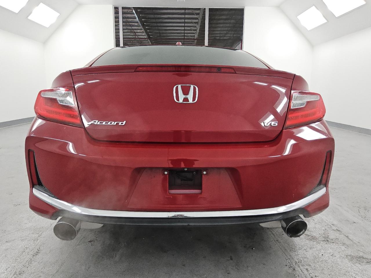 2017 Honda Accord Exl VIN: 1HGCT2A82HA006460 Lot: 92492655