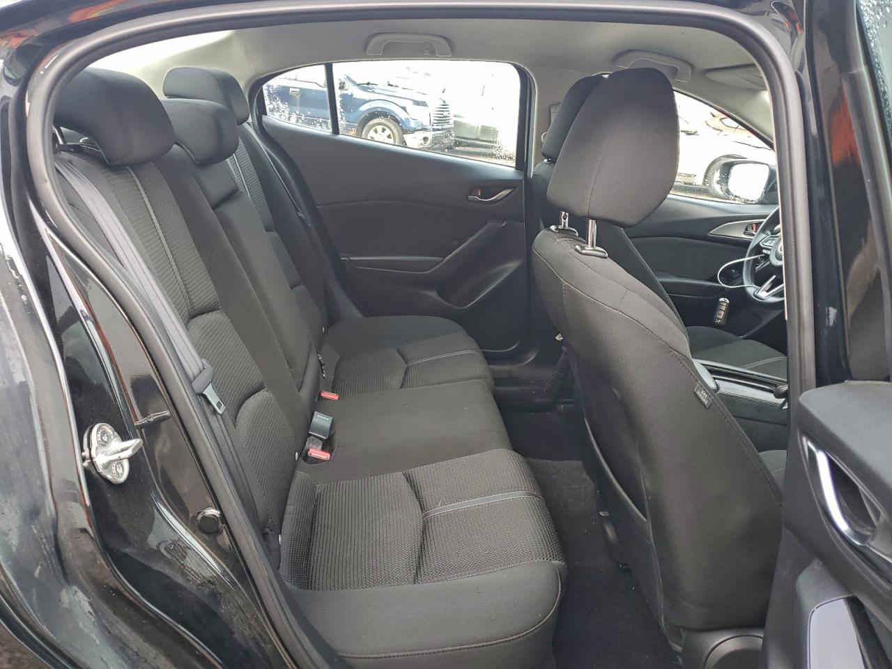 2018 Mazda 3 Sport VIN: 3MZBN1U74JM215402 Lot: 93740055