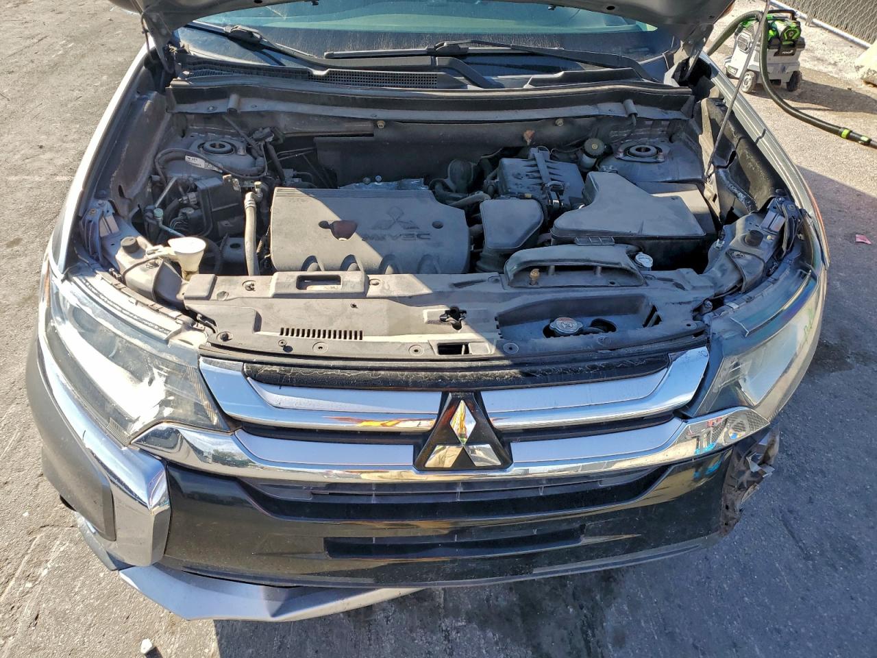 2017 Mitsubishi Outlander Es VIN: JA4AD2A39HZ014946 Lot: 93123005