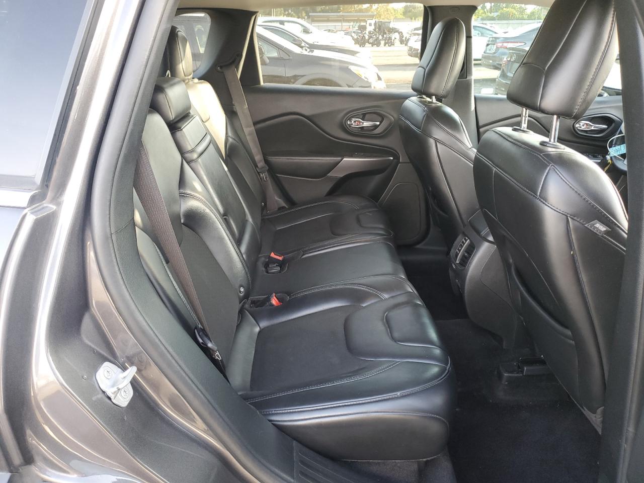 2019 Jeep Cherokee Latitude Plus VIN: 1C4PJMLB8KD161742 Lot: 91814035