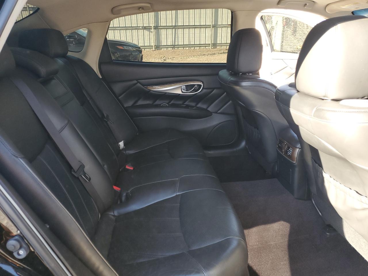 2015 Infiniti Q70L 3.7 VIN: JN1BY1PR8FM831679 Lot: 93378625