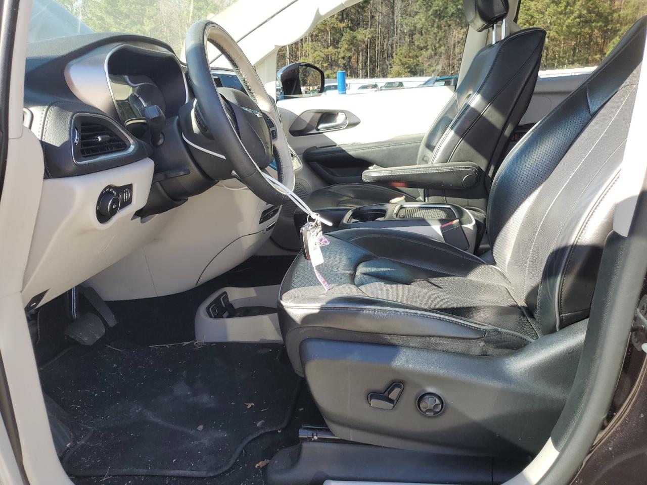 2018 Chrysler Pacifica Hybrid Limited VIN: 2C4RC1N76JR212824 Lot: 92496515