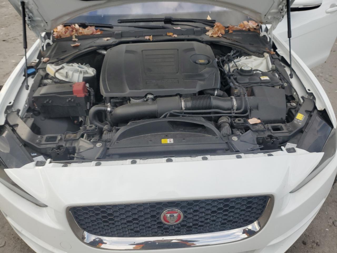 2018 Jaguar Xe Premium VIN: SAJAJ4FX4JCP25812 Lot: 90141255