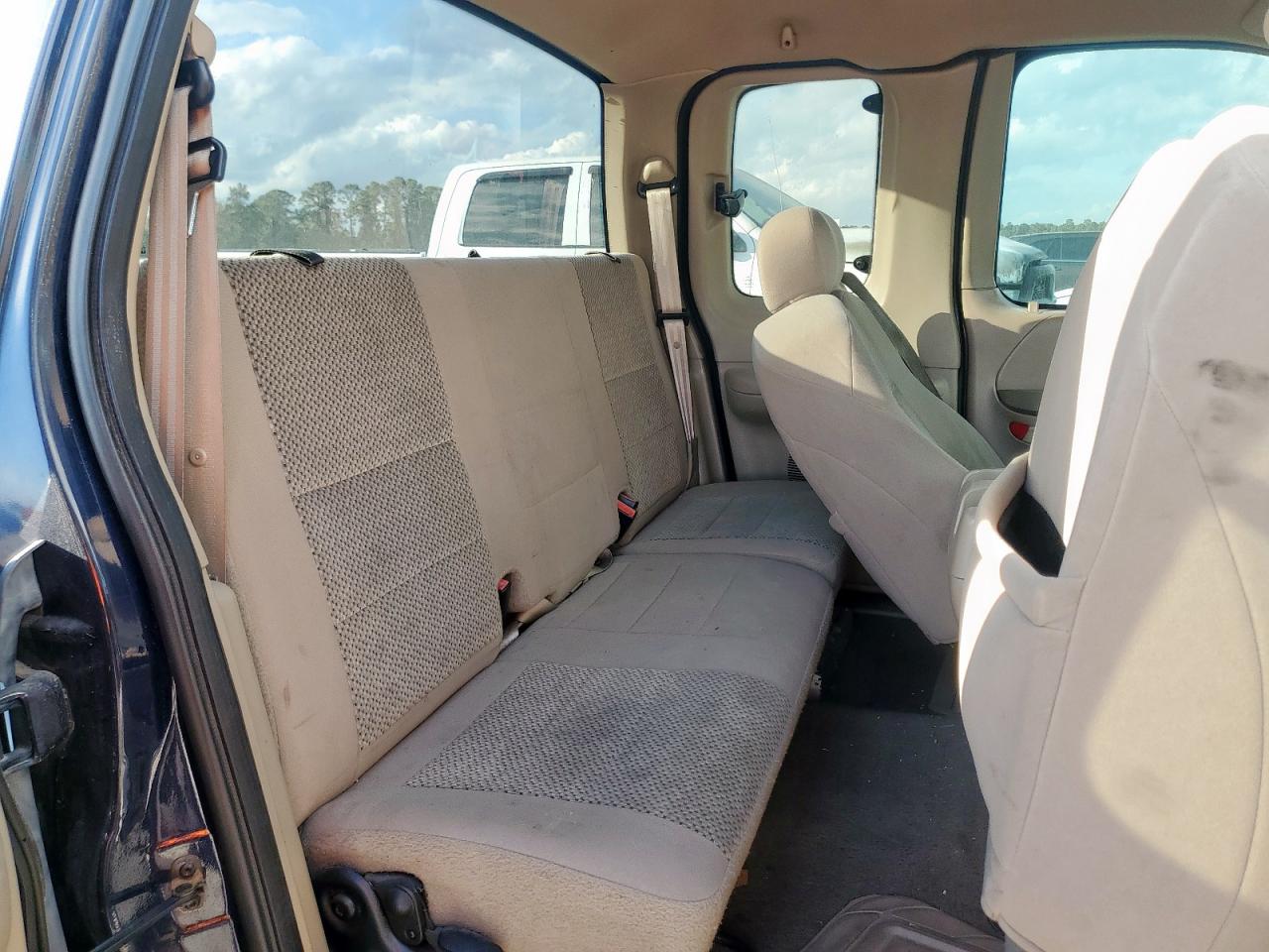 2002 Ford F150 VIN: 1FTRX17292NB96025 Lot: 93918085