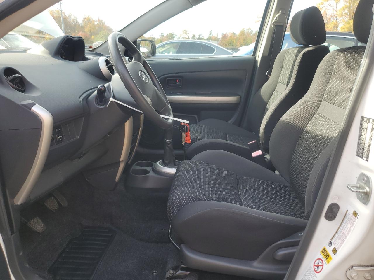 2005 Toyota Scion Xa VIN: JTKKT604250124132 Lot: 90416085