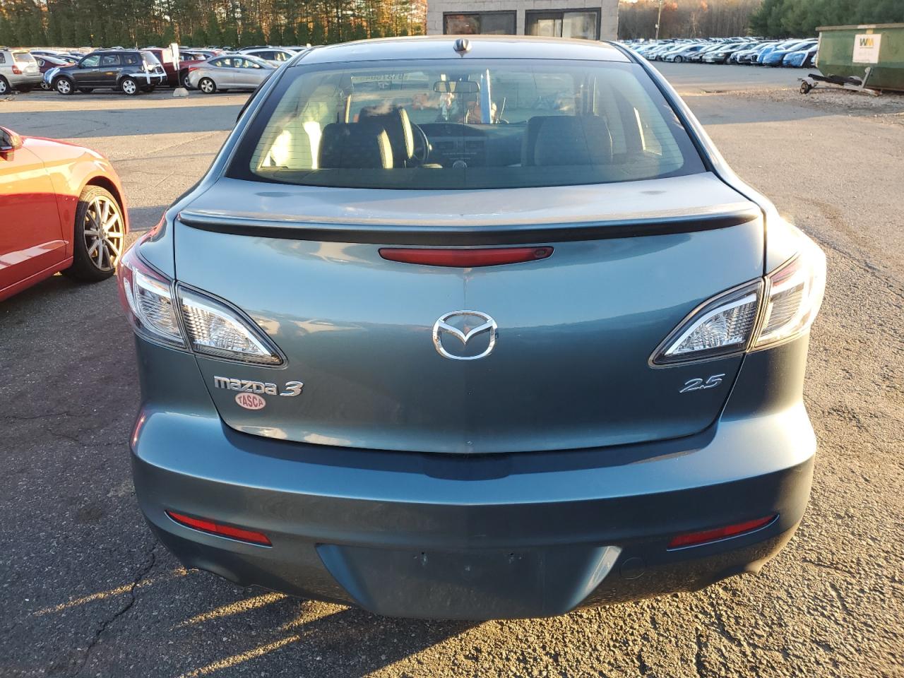 2011 Mazda 3 S VIN: JM1BL1W65B1373758 Lot: 91375045