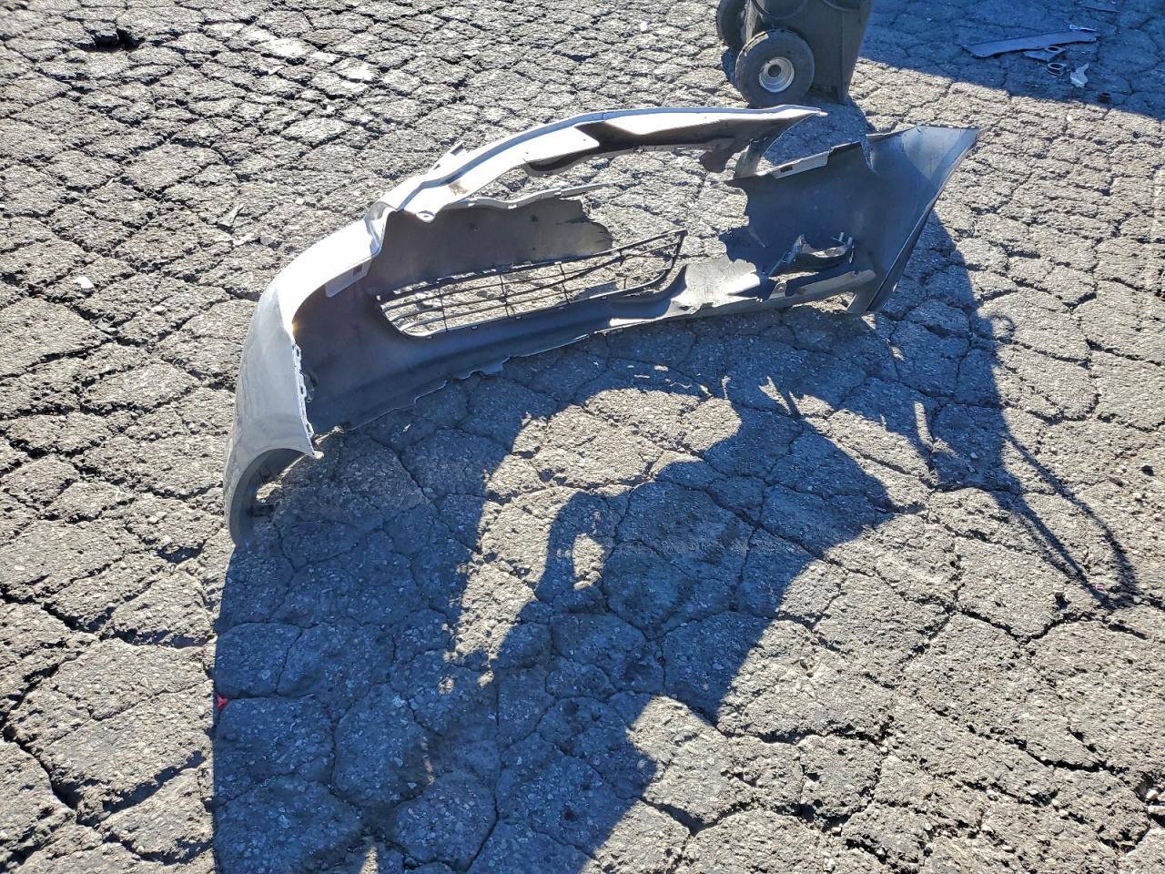 2009 Toyota Yaris VIN: JTDBT903991309357 Lot: 94157405