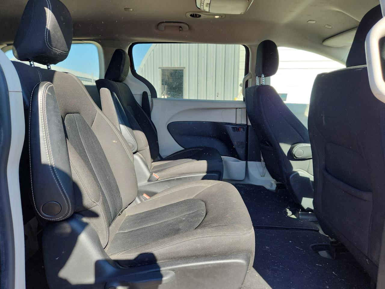 2020 Chrysler Voyager Lx VIN: 2C4RC1CG9LR280802 Lot: 92718635